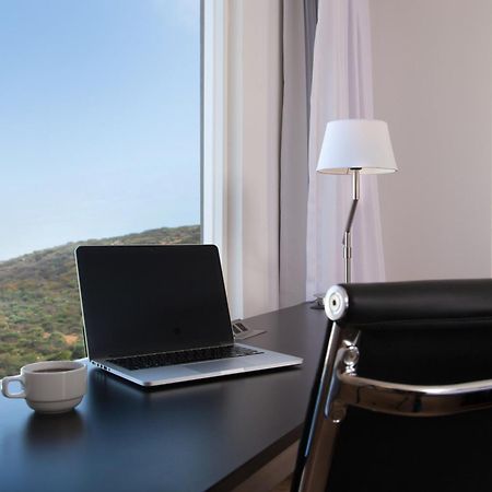 Fiesta Inn Guadalajara Aeropuerto Las Pintas ภายนอก รูปภาพ