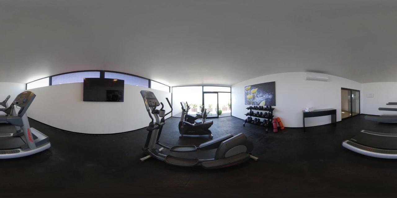 Fiesta Inn Guadalajara Aeropuerto Las Pintas ภายนอก รูปภาพ