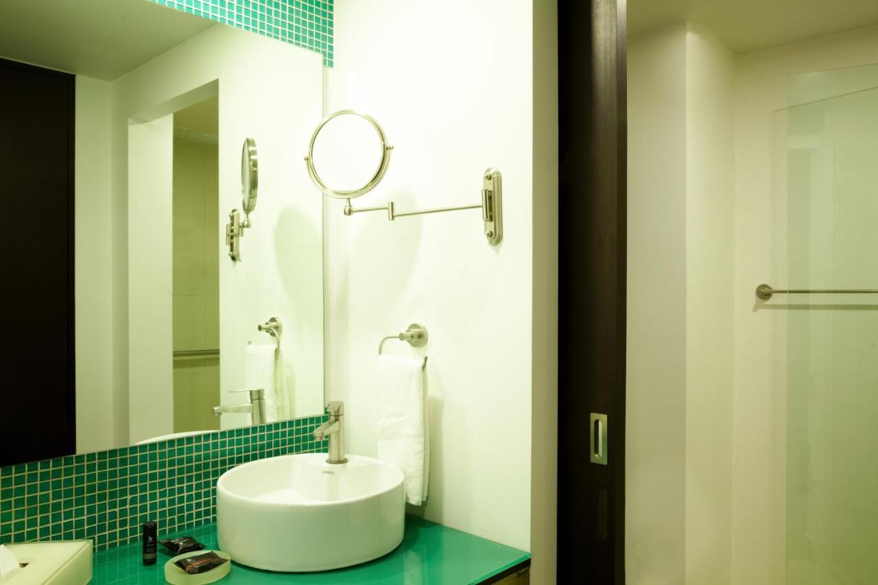 Fiesta Inn Guadalajara Aeropuerto Las Pintas ภายนอก รูปภาพ