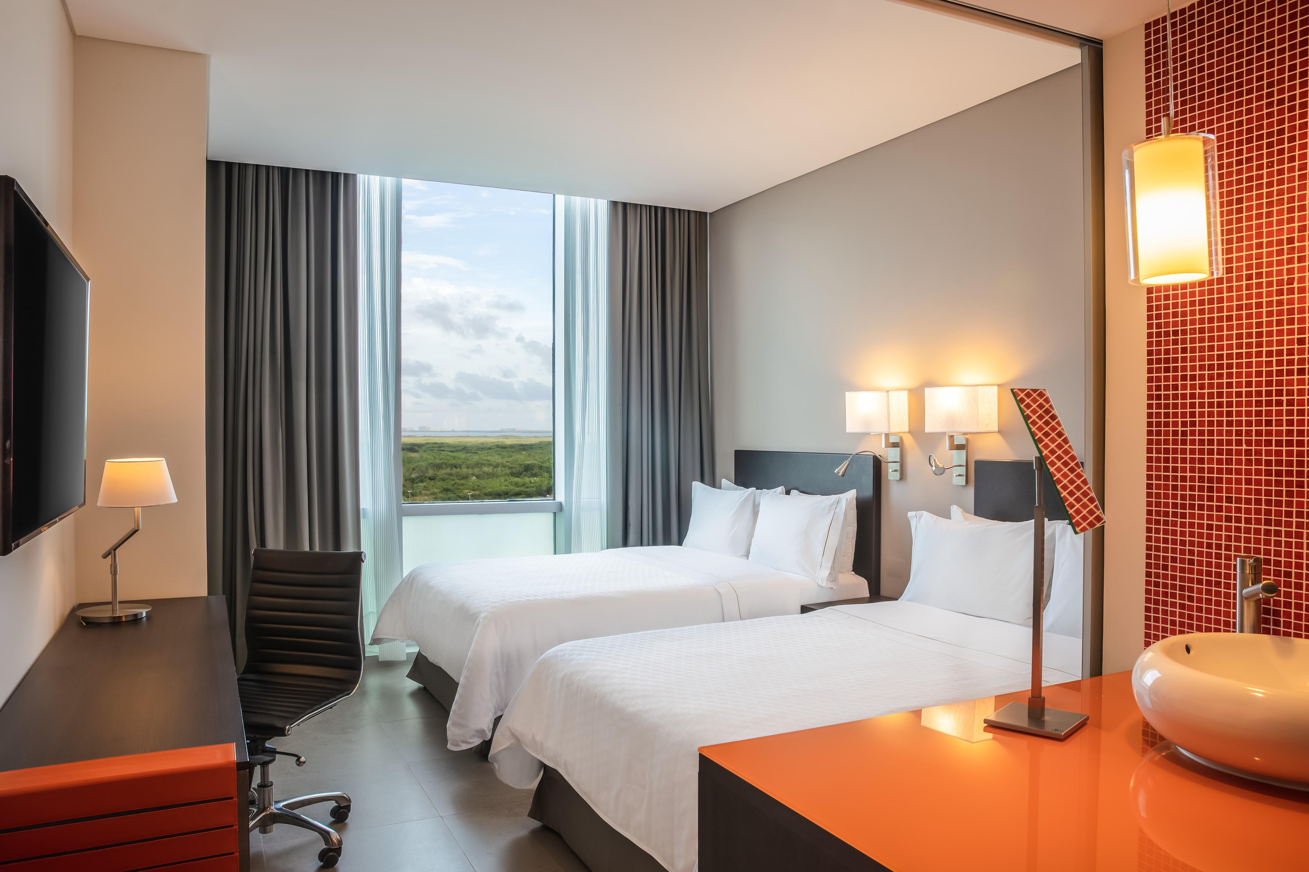 Fiesta Inn Guadalajara Aeropuerto Las Pintas ภายนอก รูปภาพ