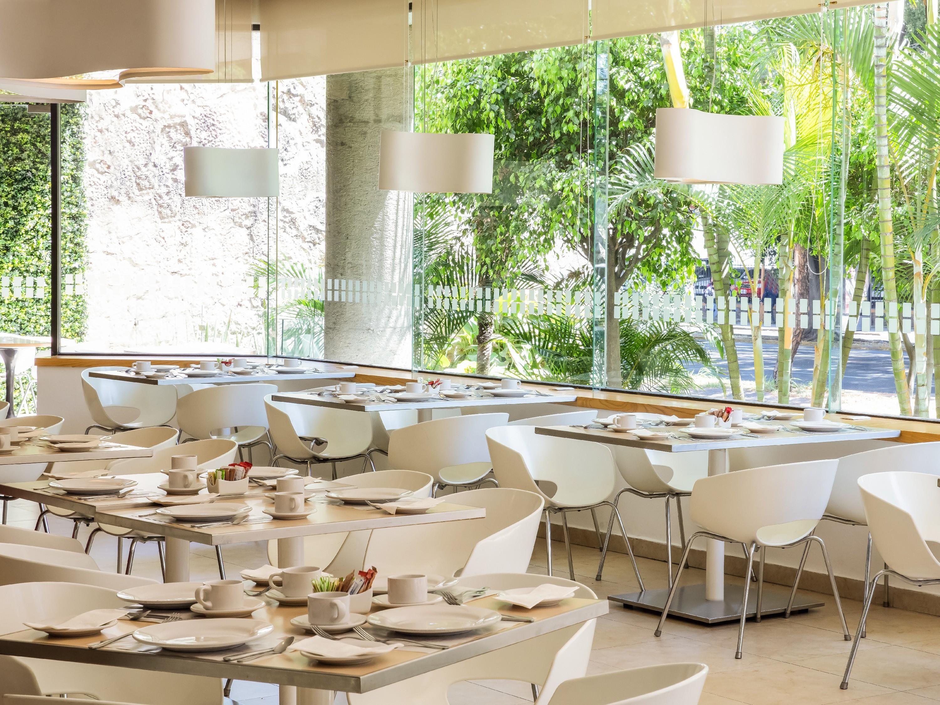 Fiesta Inn Guadalajara Aeropuerto Las Pintas ภายนอก รูปภาพ